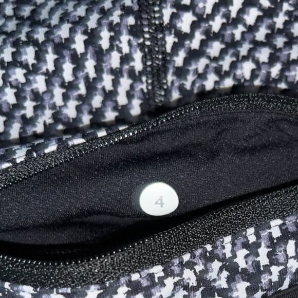 Lululemon Athletica Pace Rival Crop Leggings Scatter Star Womens Size 4 - Picture 13 of 16